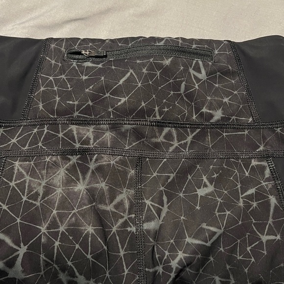 Lululemon Trail Bound 7/8 Tight *Full-On Luxtreme - Picture 9 of 11